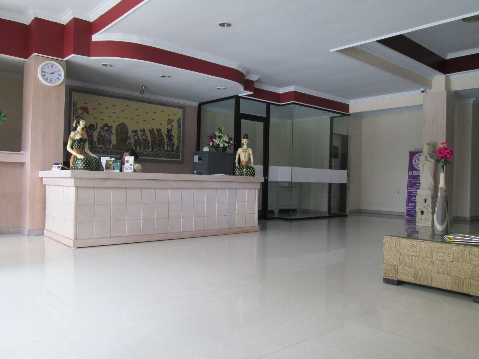 Puri Saron Denpasar Hotel Dış mekan fotoğraf